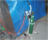 炭酸ガス送入装置を使用して炭酸ガスを送入。
